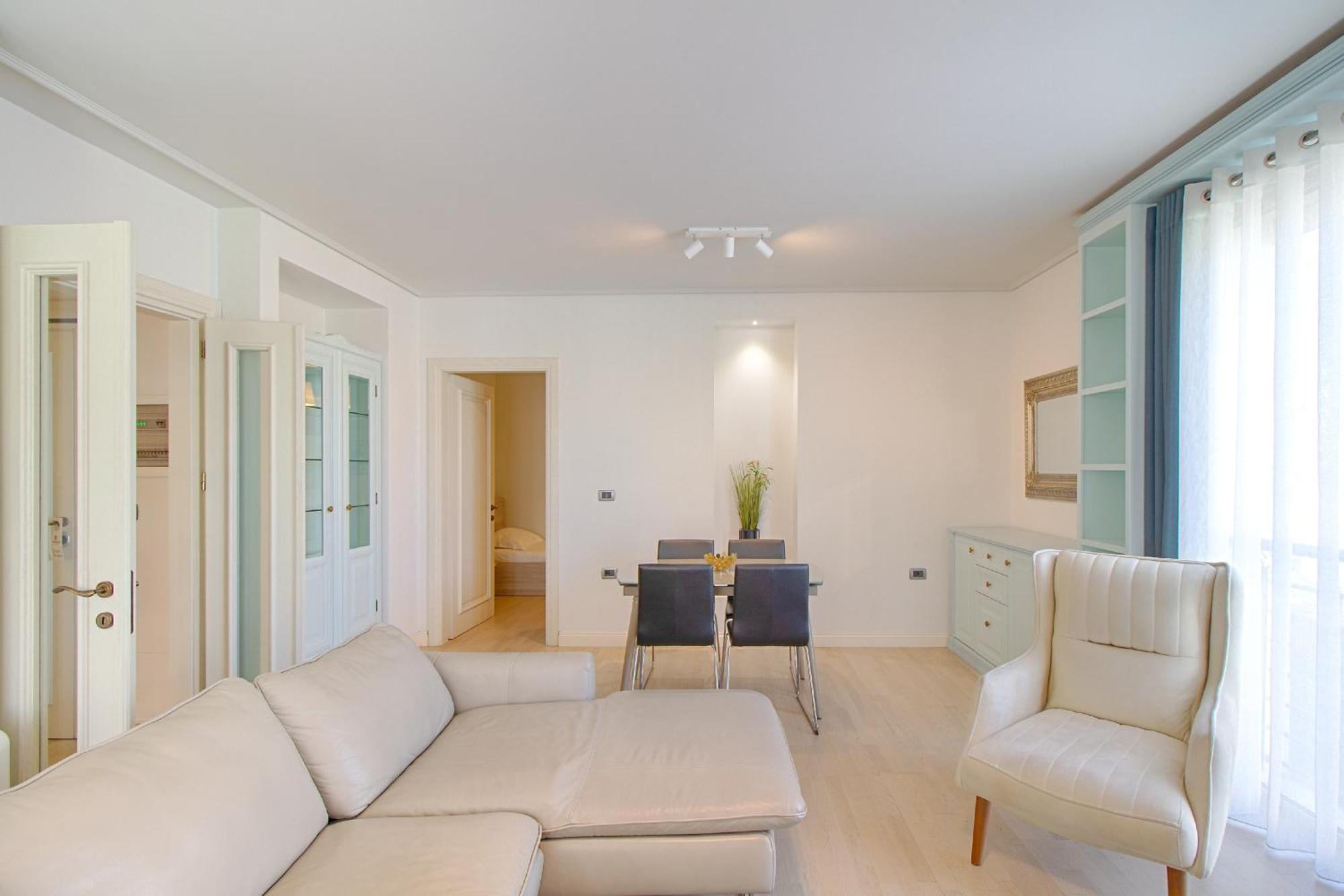 The Rooms Serviced Apartments 티라나 외부 사진